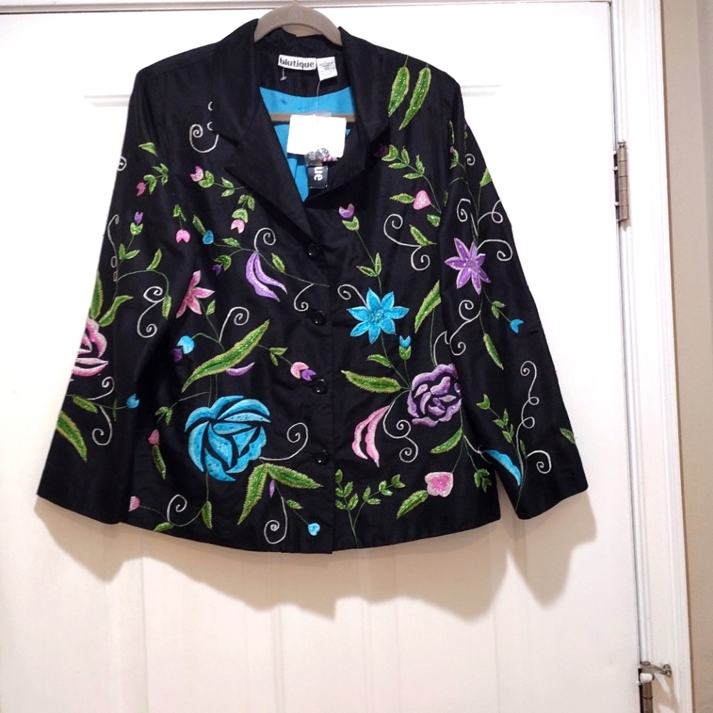 Blutique NWT Lined 100% Silk Embroidered Blazer Women's Size Large